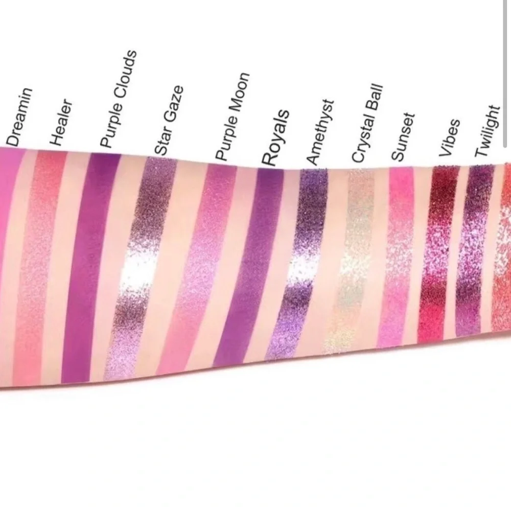 Eyeshadow Palette 12 glitter shades New and sealed